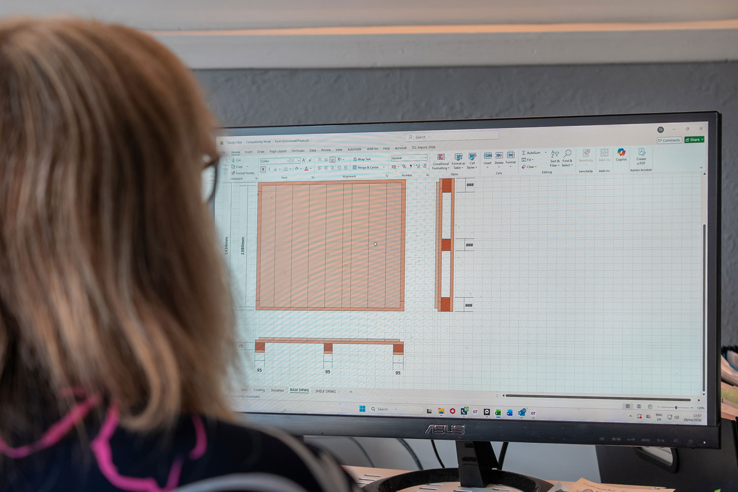 Staff designing custom pallets